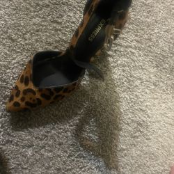 Leopard Print Heels Size 8 Express 