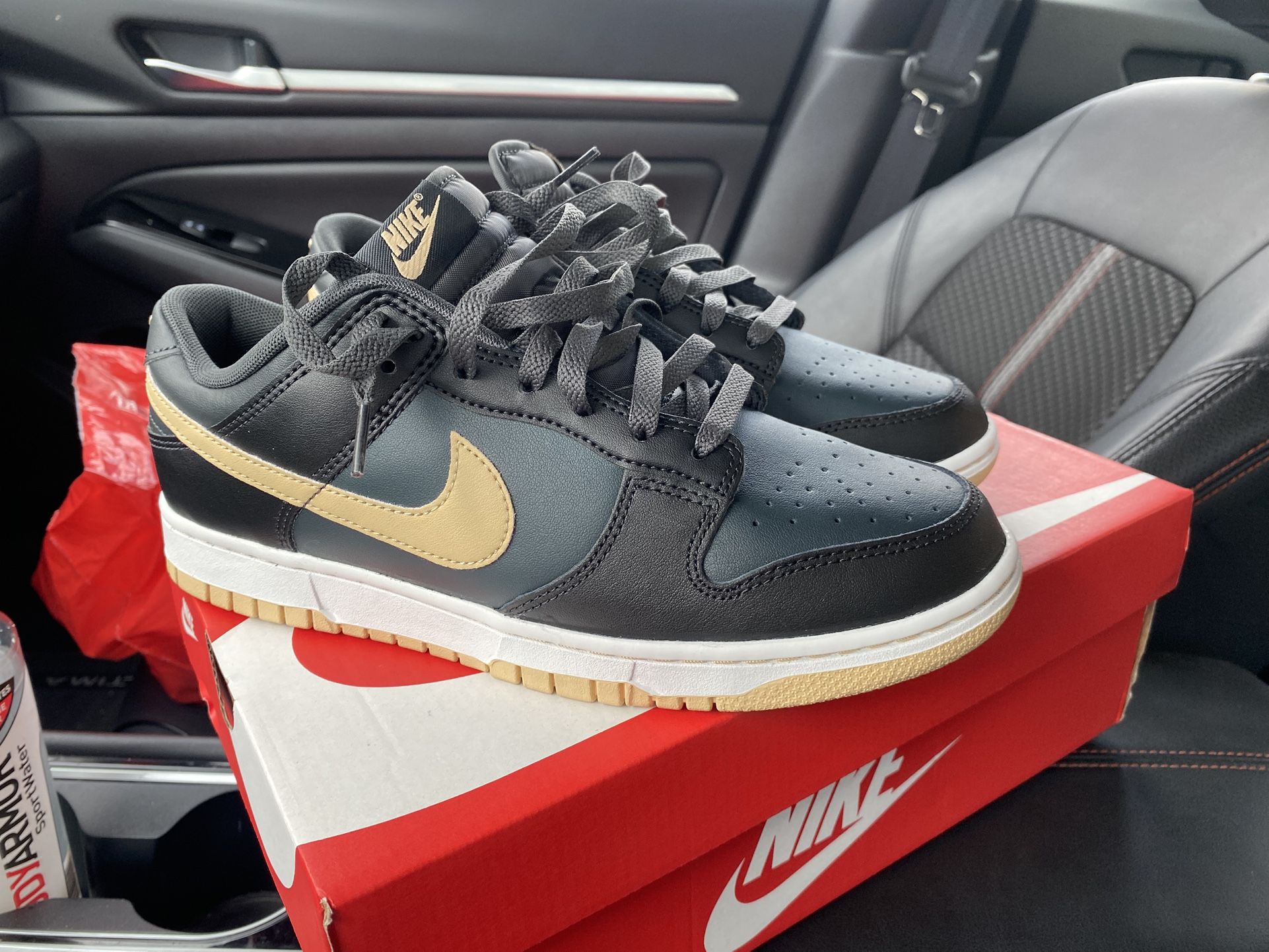Nike Dunk Size 8.5
