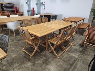 *BRAND NEW* OPEN BOX 9 Piece Extendable 100% FSC Certified Teak Wood Outdoor Furniture Dining Set