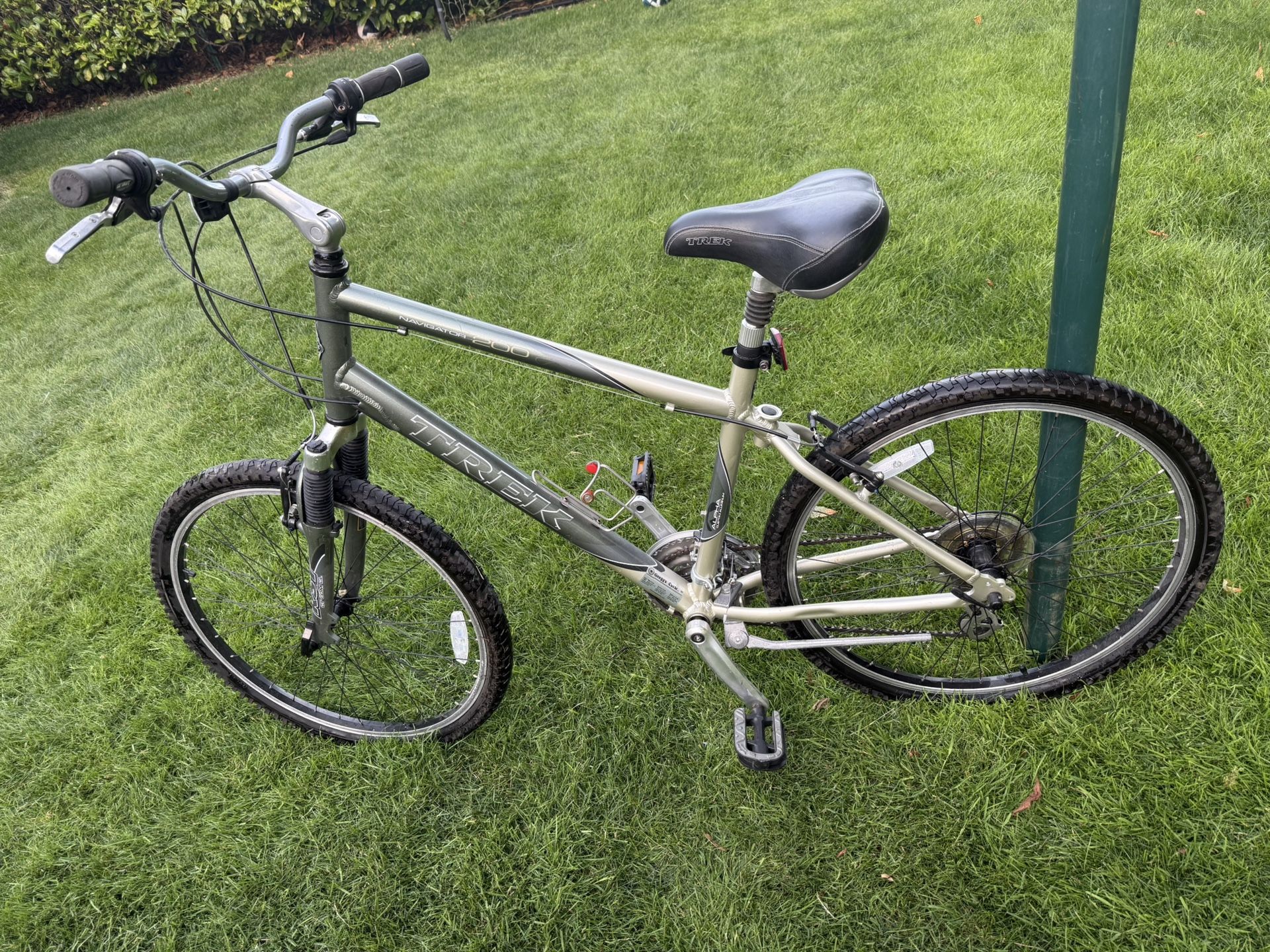 Trek Navigator 200