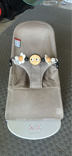 Baby Bjorn Bouncer + Toy Bar