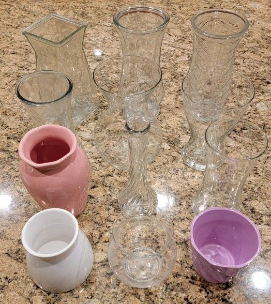 Vases - glass, ceramic - 12 available