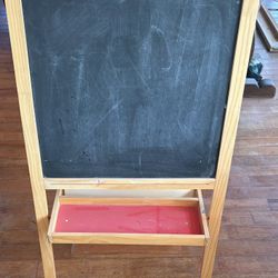 White Board/ Chalk Board