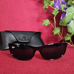 "Legendary Bausch & Lomb Ray-Ban: Timeless American Icon Sunglasses – Vintage Rarity!"