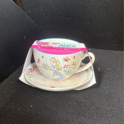 Alice in Wonderland Tea Cup/Saucer