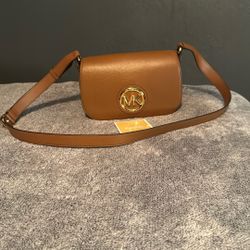 Michael  Kors  Bag Samira  Small Brown Crossbody Leather Good Condición 