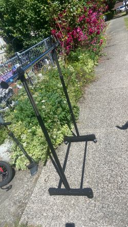 Closet rack   Pick e. Side Tacoma