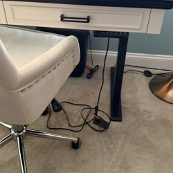 Desk And Chair 