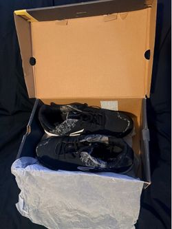 Easton Men's Cleats Size 9.5 NWOT
