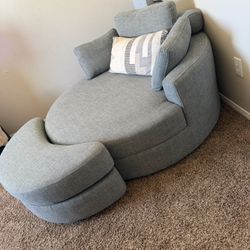 Oversized Accent Barrel Chair with Ottoman 