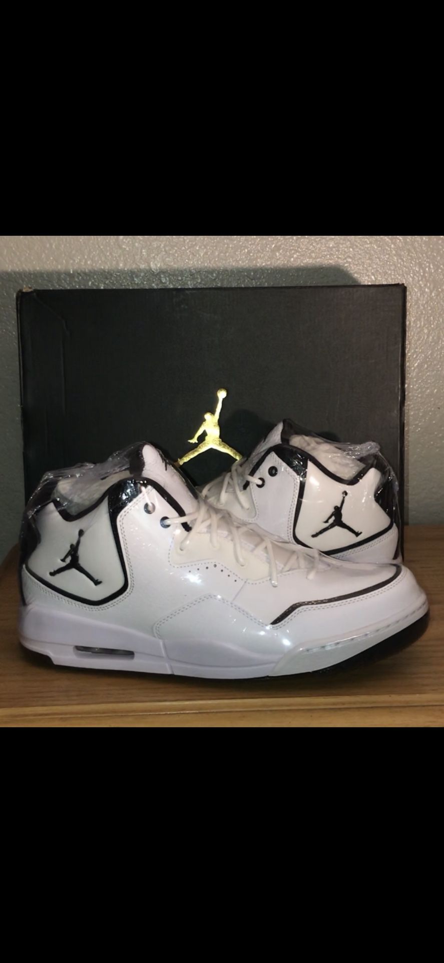 Men’s Jordans Size 10.5 New 
