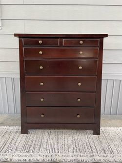 7 drawer tall wood dresser