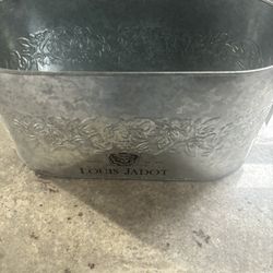 Great Bucket For The Holidays(New)