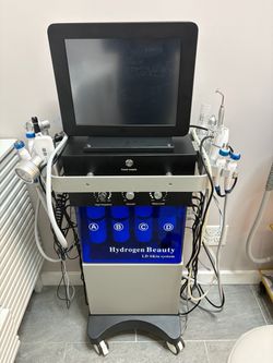 Hydro Facial Machines