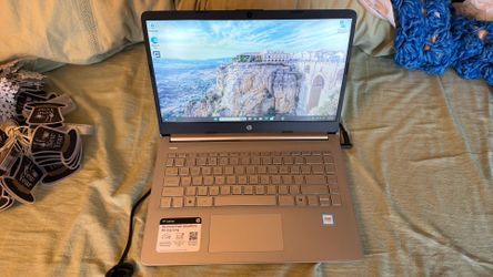HP Laptop 14-dq6