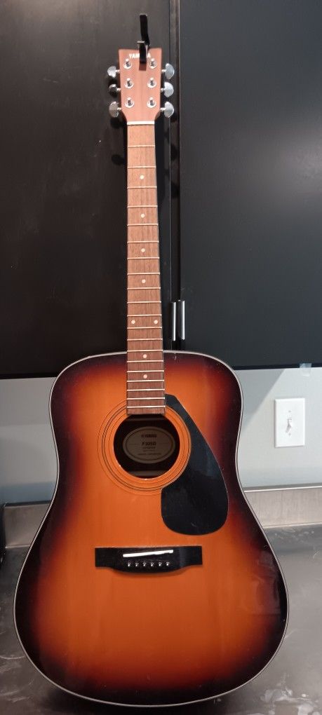 YAMAHA Guitar Shell - F325D