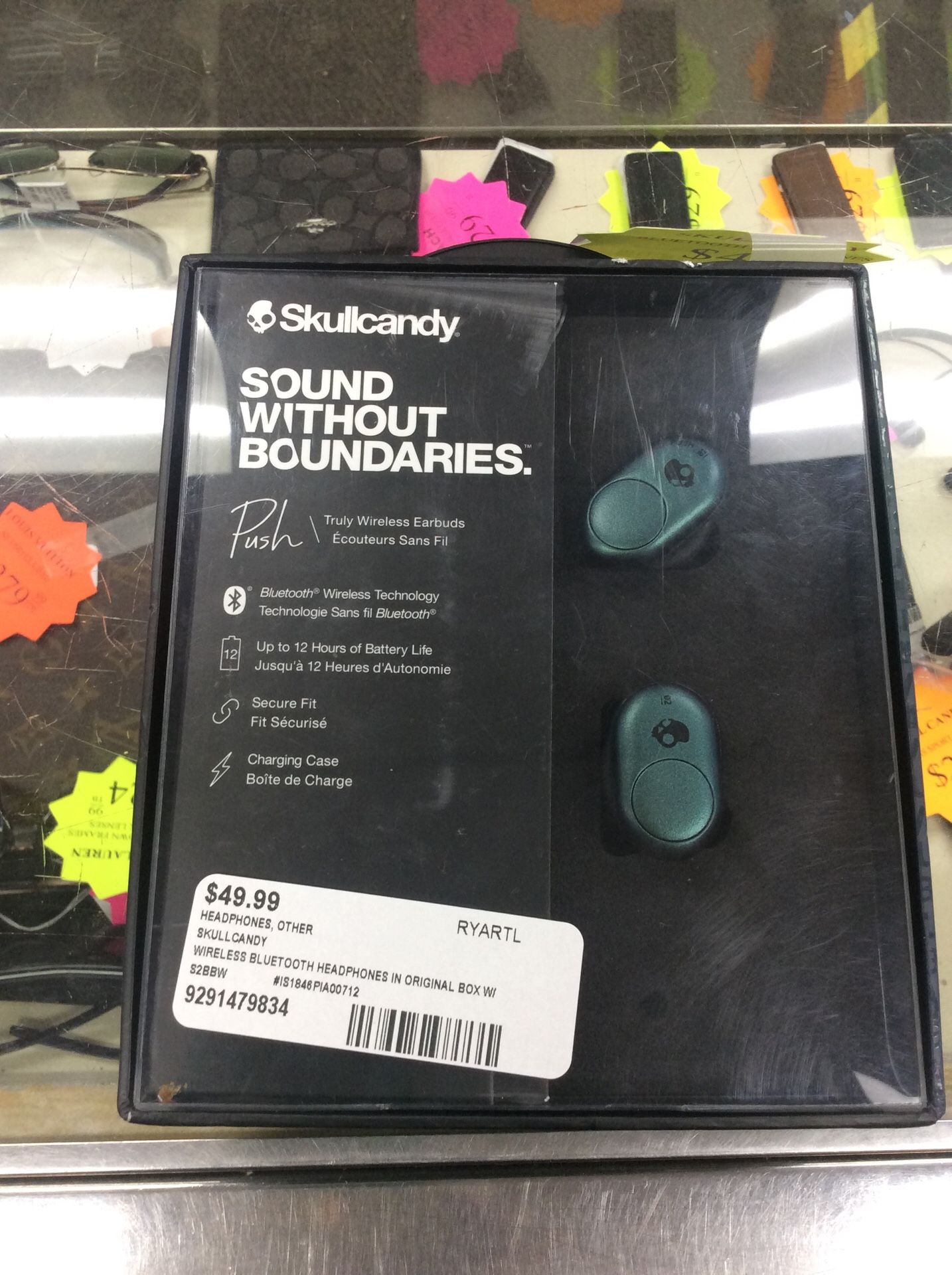 Skullcandy Bluetooth headphones(Inventory code 9291479834)