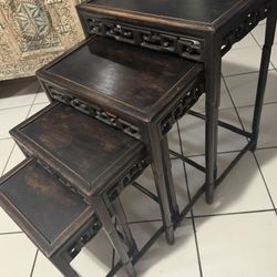 Chinesa Table / Good Condition 