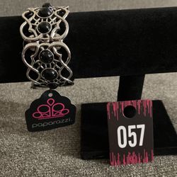 Very Versailles Black Bracelet 