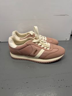 GUESS Women's Pink Sneakers Size 8.5