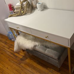 Gold Table 