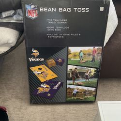 New NFL Vikings Bean Bag Toss In Box 
