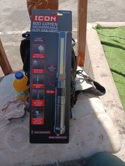 800 LuMEN rechargeable slim bar light