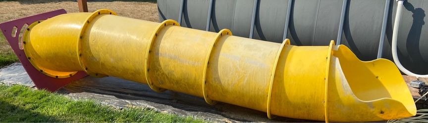 Yellow Plastic Tunnel Tube Slide