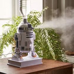 New In Box Star Wars R2-D2 Robot Design Top Water Bottle Filled Air Mist Vapor Humidifier 