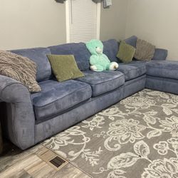 3 Piece Couch 