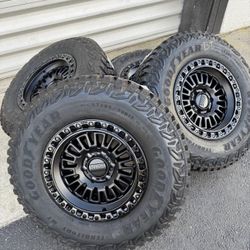 17” Kmc Wheels Tires package Ford F150 6x135 Rims