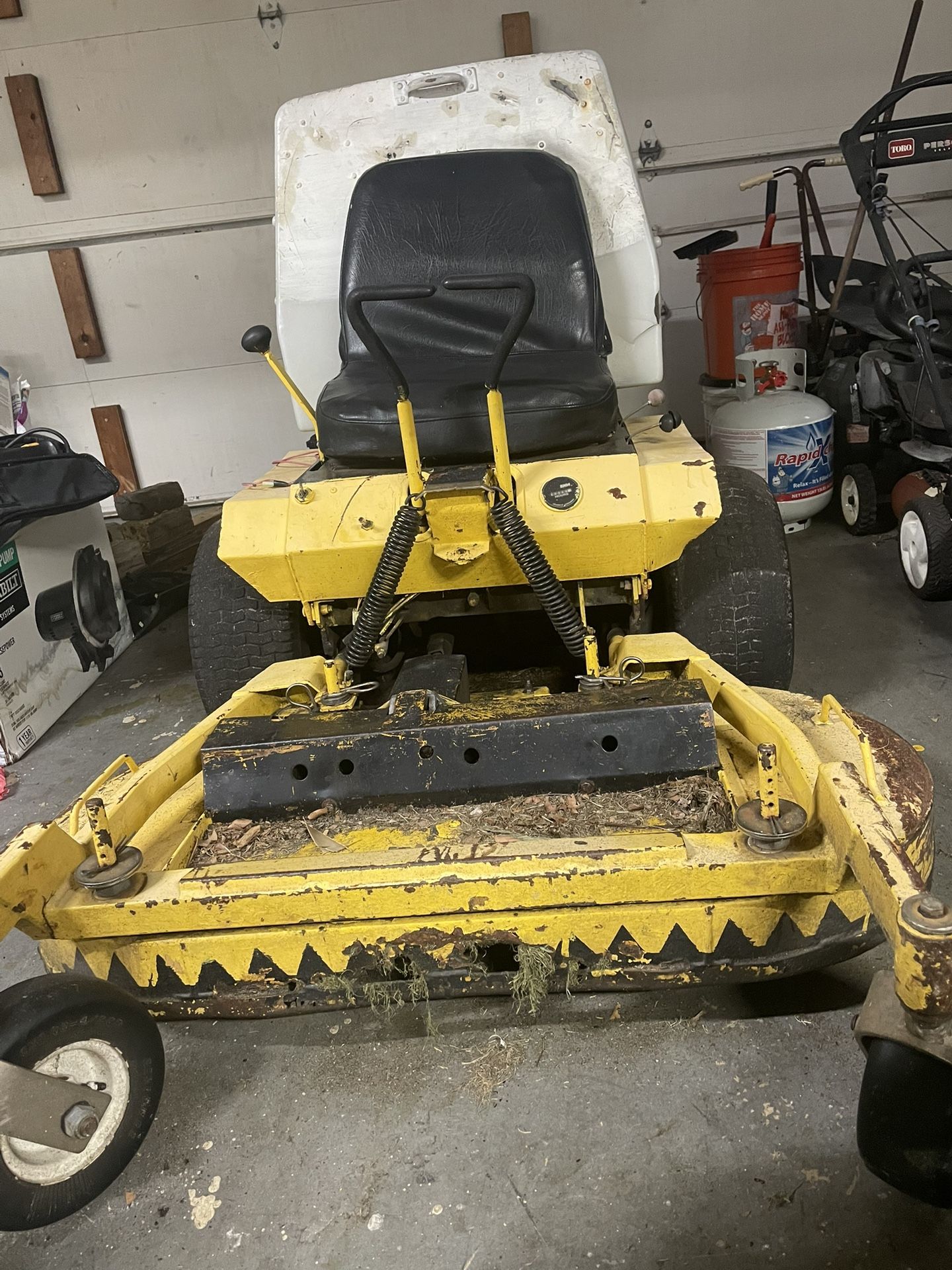 Ride On Lawn Mower
