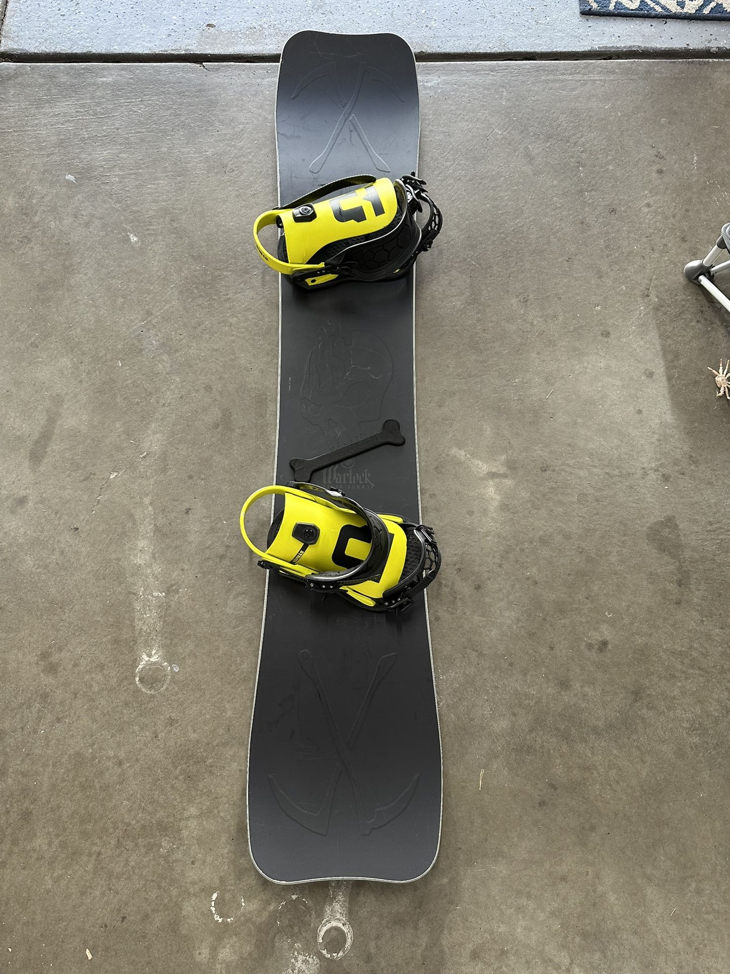 Never Summer Snowboard Warlock