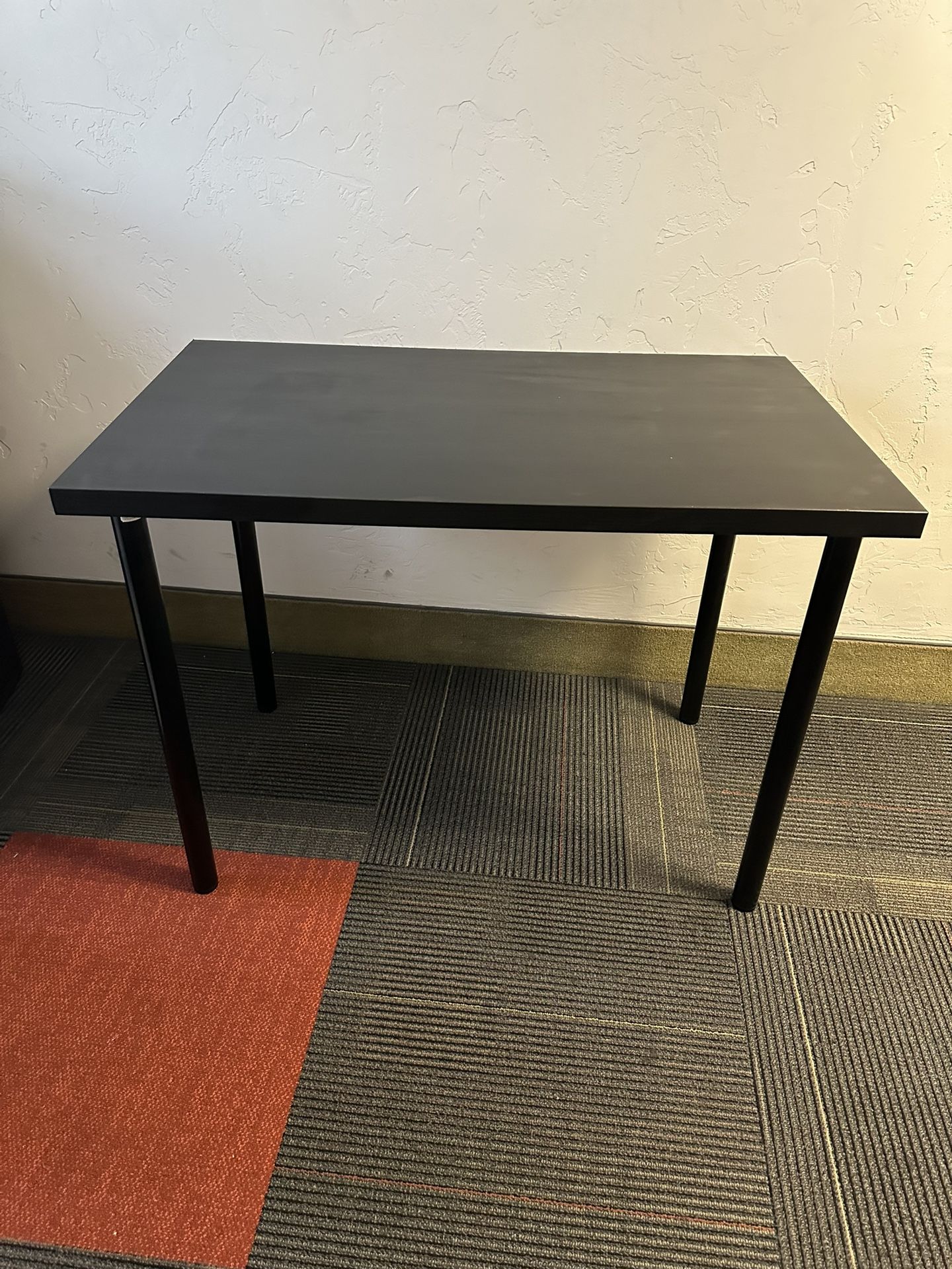 Ikea LINNMON / ADILS Table