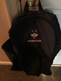 Connecticut Huskies backpack