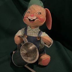 Annalee 10" Bunny Spring Gardner Farmer With Watering Can 