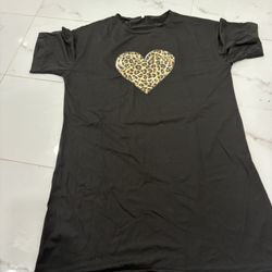 New Black T-Shirt sleepwear with Leopard Heart Design