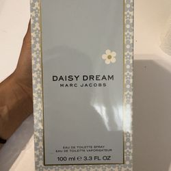 Daisy Dream Marc Jacobs Perfume
