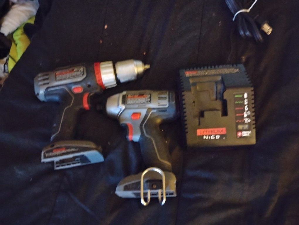 Porter Cable 18v Cordless Hammer drill, Impact Wrench and Charger
