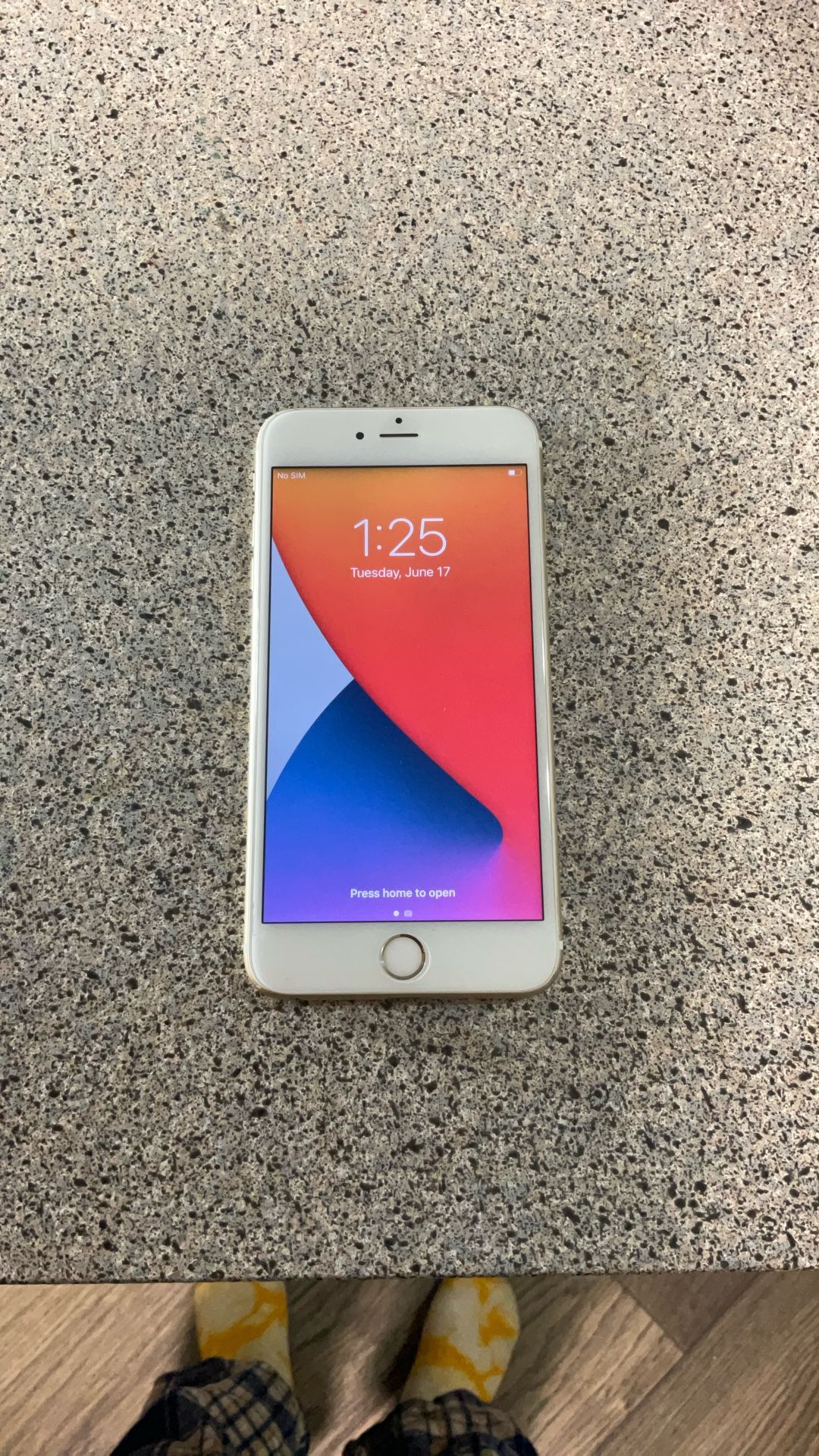 Like New IPhone 6s Plus!