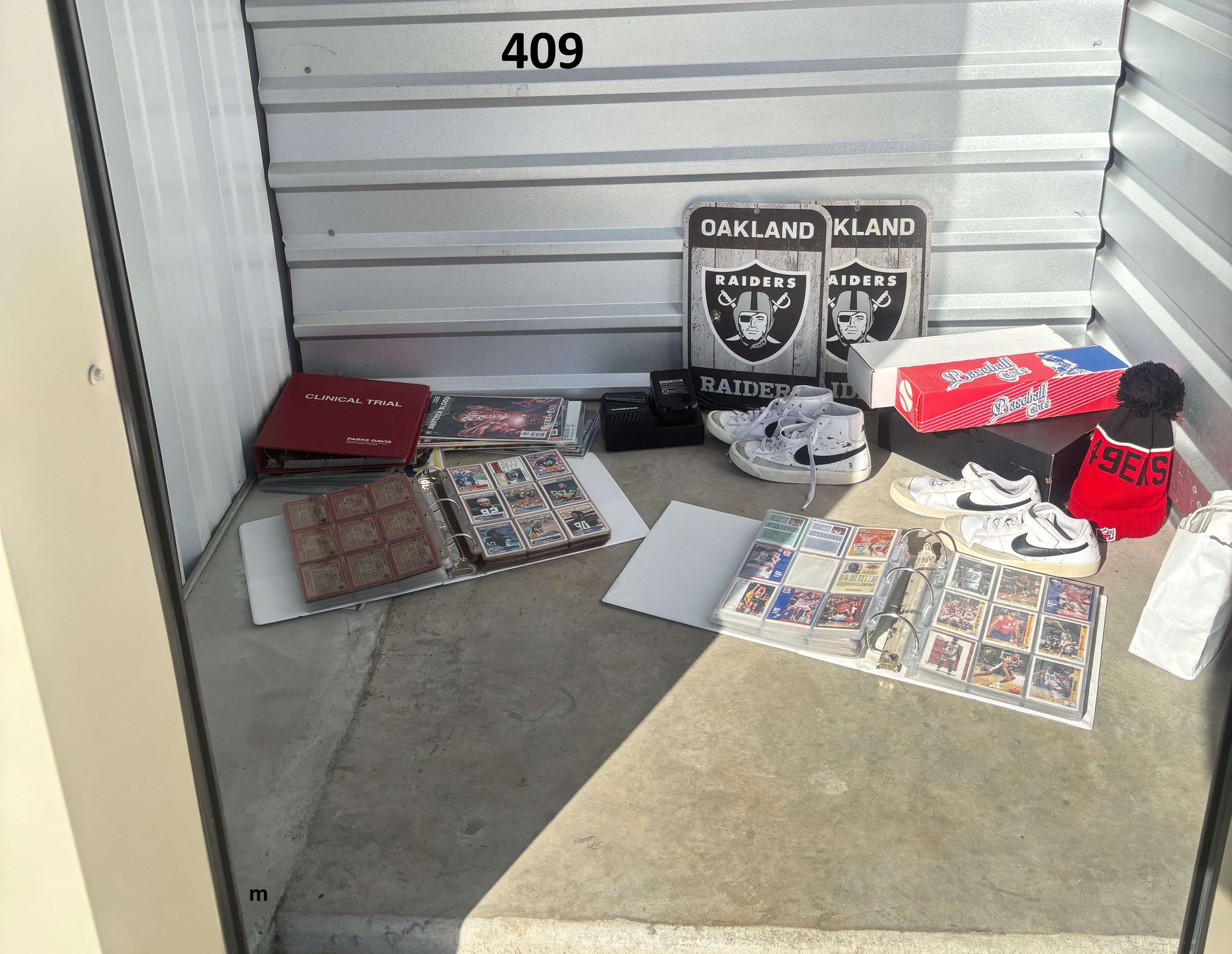 Auction Unit 409 9/26 - Collectibles and Shoes