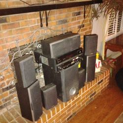 Pioneer 1017 TXV Receiver Digital Surround Sound And Complete Set Onkyo Speakers