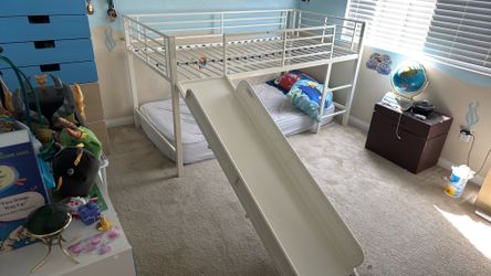 Kids bed