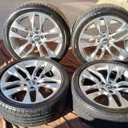 19" HYUNDAI GENESIS STAGGERED GOOD BRIDGESTONE TIRES