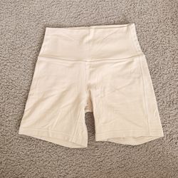 Lululemon Align Shorts 6’ Size 6
