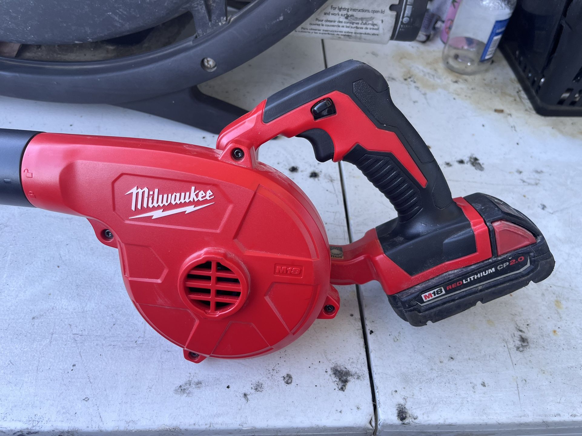 Milwuakee m18 Leaf Blower