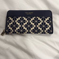 Kate Spade Flower Zip-Around Continental Wallet KB202  Blue Multicolor. 
