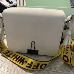 Off White Paper Clip Bag 