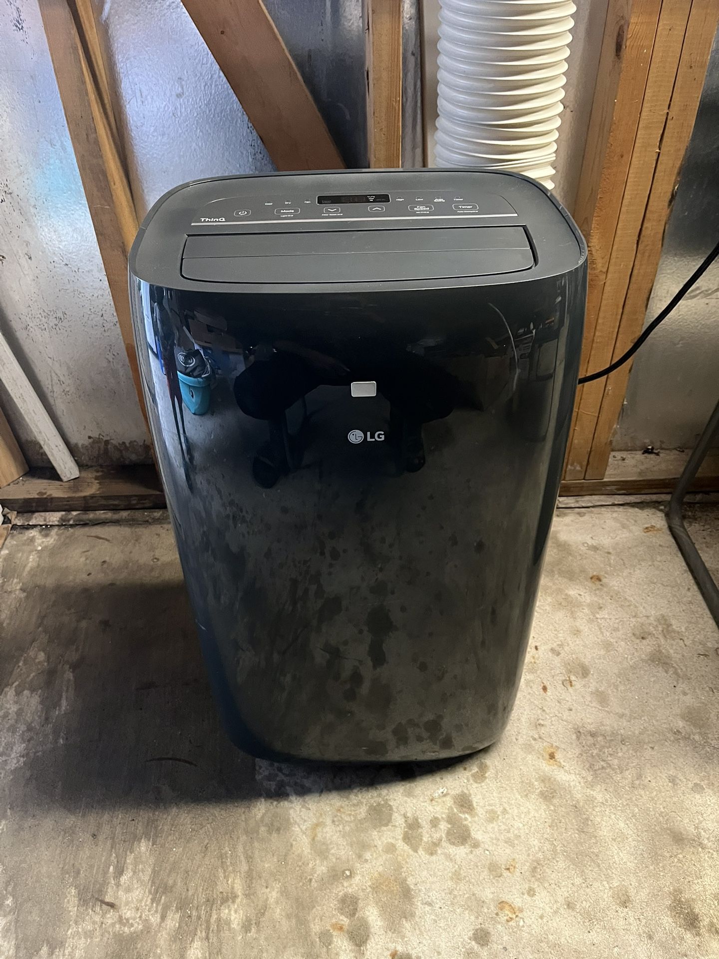 LG 8,000 BTU Smart Wi-Fi Portable AC