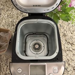 Smart Bread Maker PriceDrop For Quick Sale